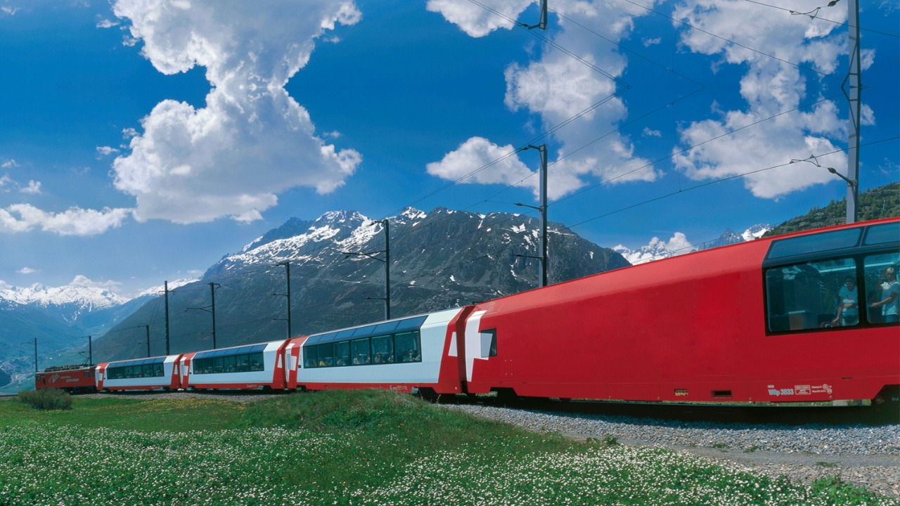 Swiss-Grand-Alpine-Tour-With-Glacier-Express