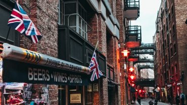 Explore UK Wonders: European Charm