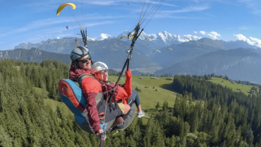 paragliding in switzerland