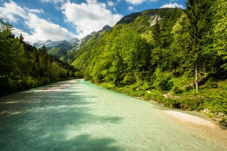 soca-river-green-nature-slovenia-tour
