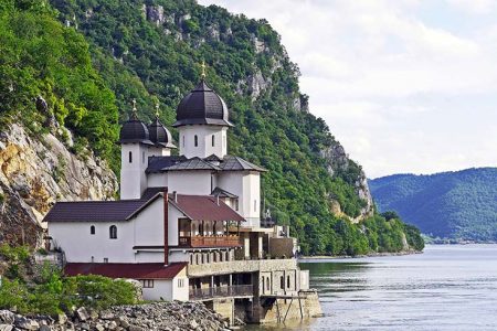 Explore Romania Private Van Tours