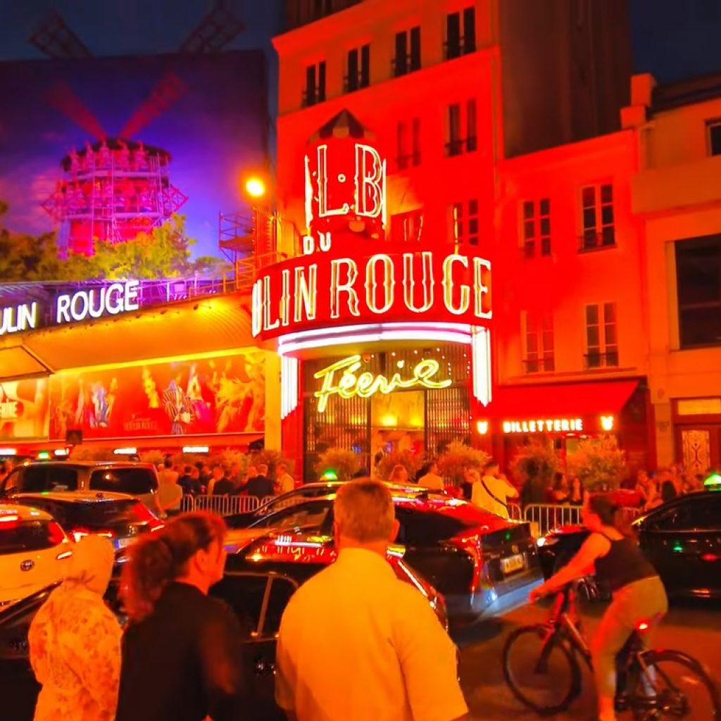 Moulin-Rouge-Paris