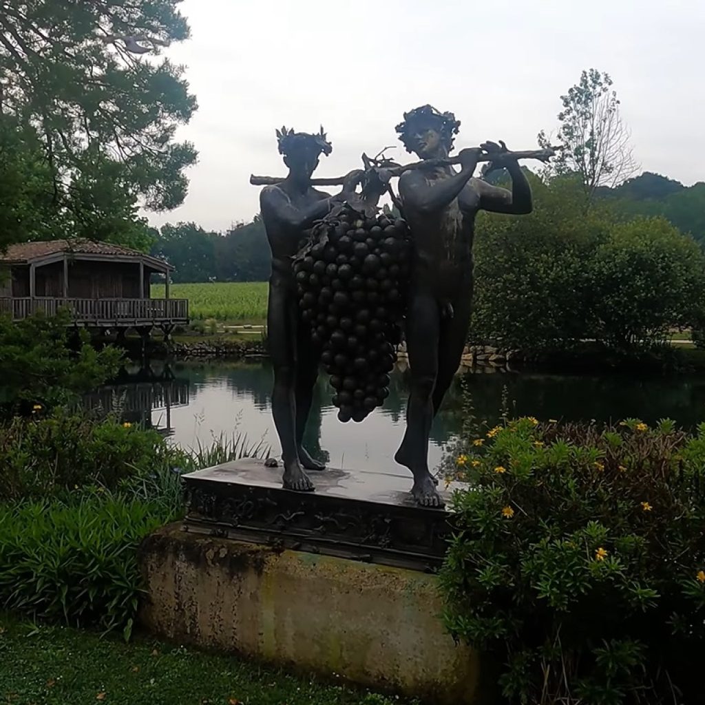 Bordeaux-Wineries-Vineyards-Tour